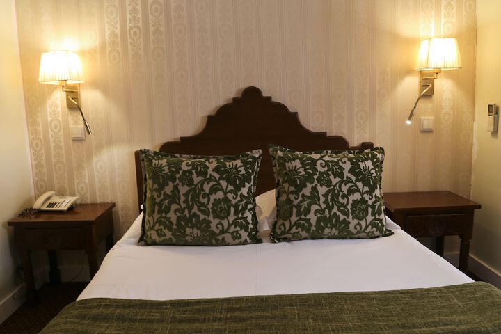 Room 13 of 48