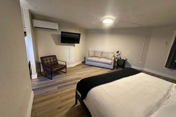 Room 27 of 56