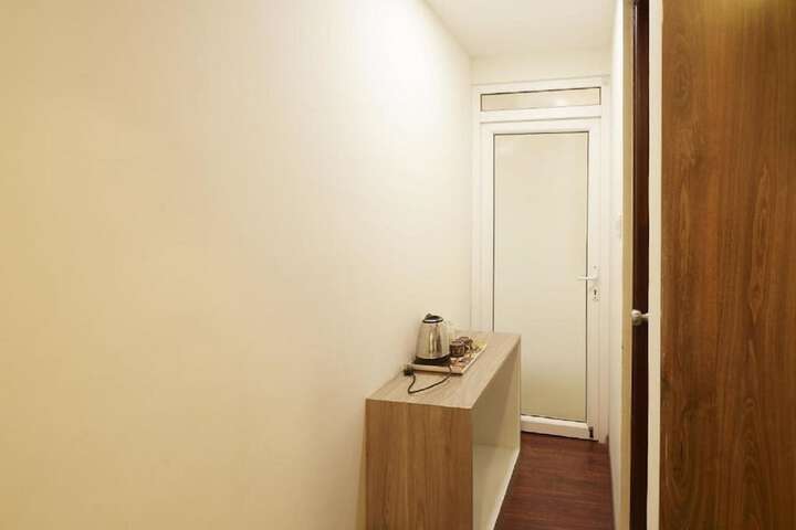 Room 12 of 39