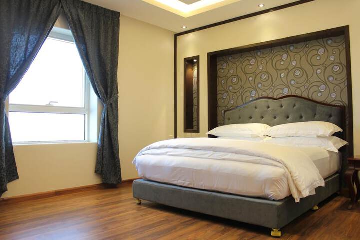 Room 10 of 44