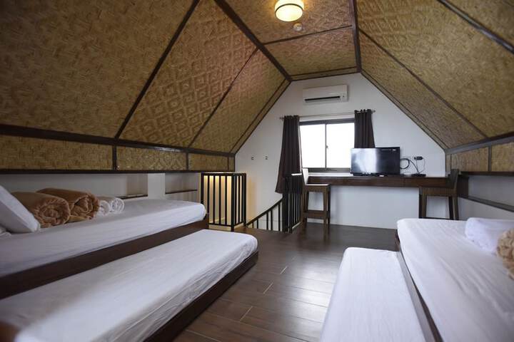 Room 5 of 29