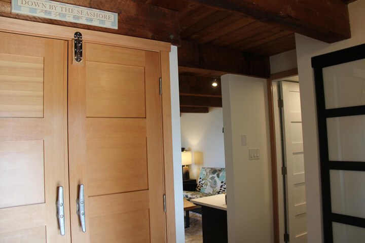 Room 9 of 48