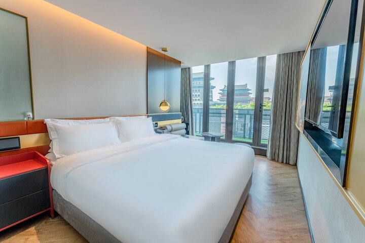Room 45 of 52