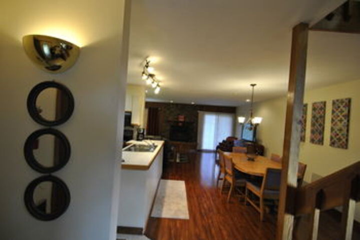 Room 10 of 25