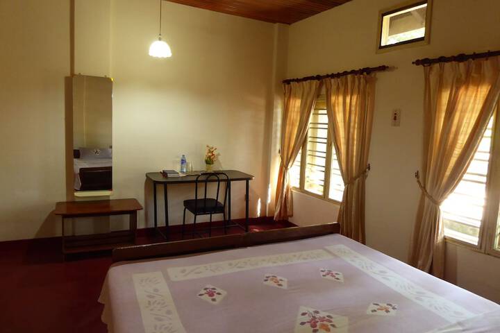 Room 12 of 75