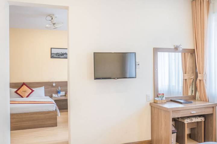 Room 8 of 72