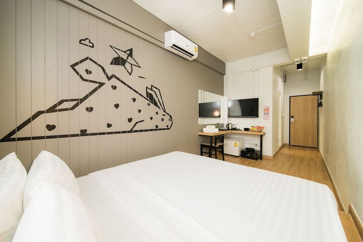 Room 16 of 96
