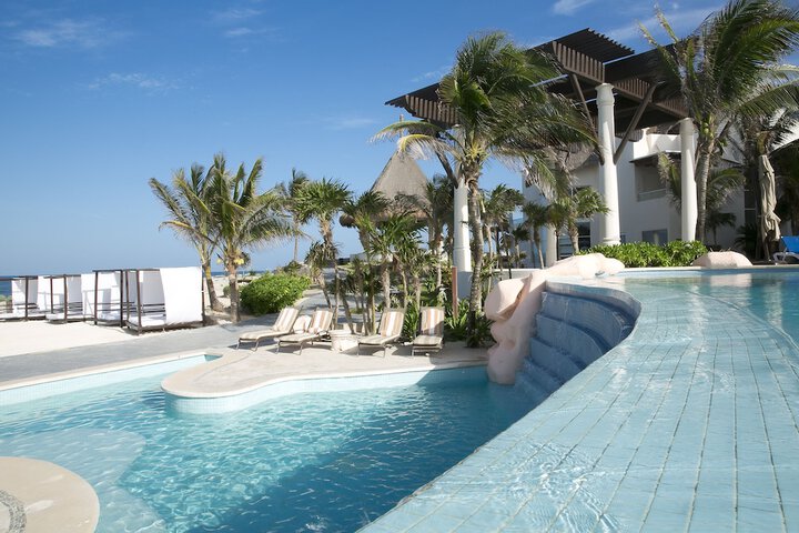Pool 39 of 79