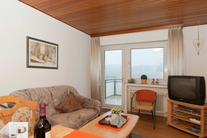 Room 8 of 38