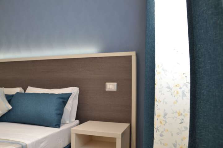 Room 19 of 29