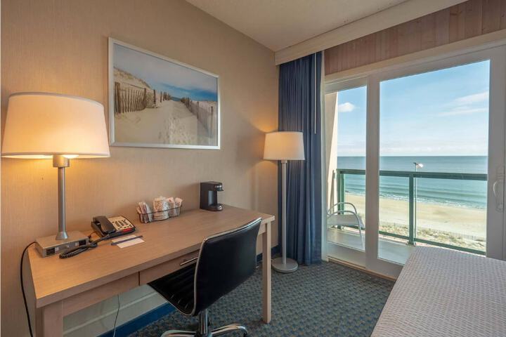 Double Accessible King Size Bed (2 of 7)