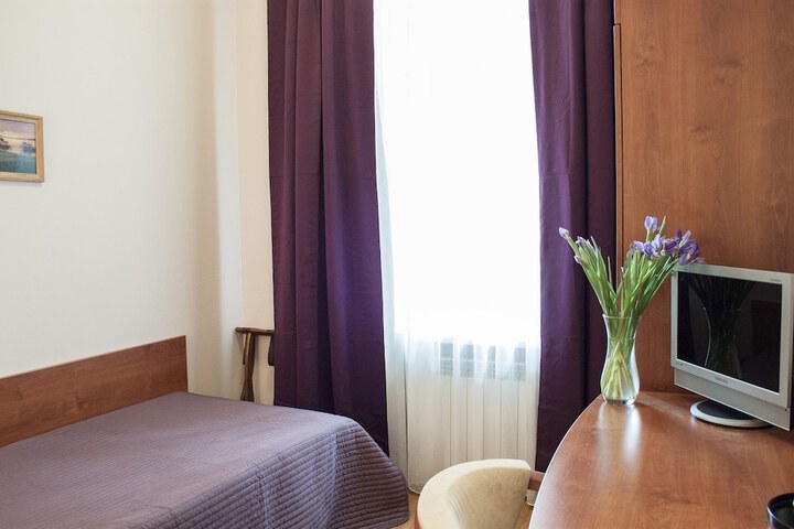 Room 14 of 62