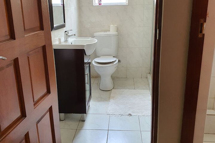 Room 14 of 18