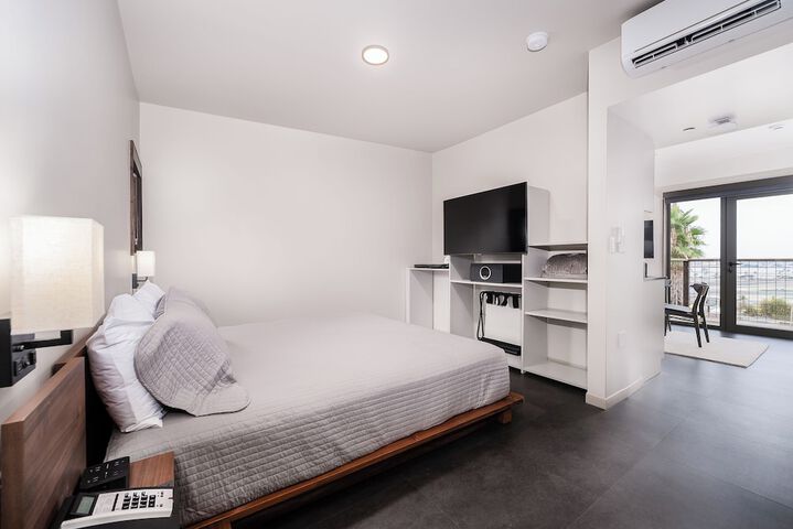 Room 7 of 50