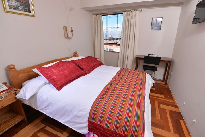 Room 8 of 48