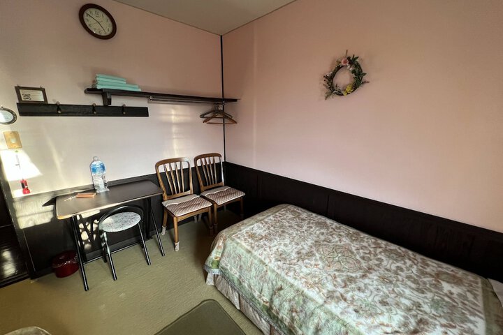 Room 13 of 78
