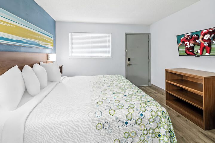Room 5 of 35