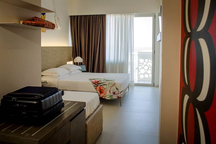 Room 30 of 85