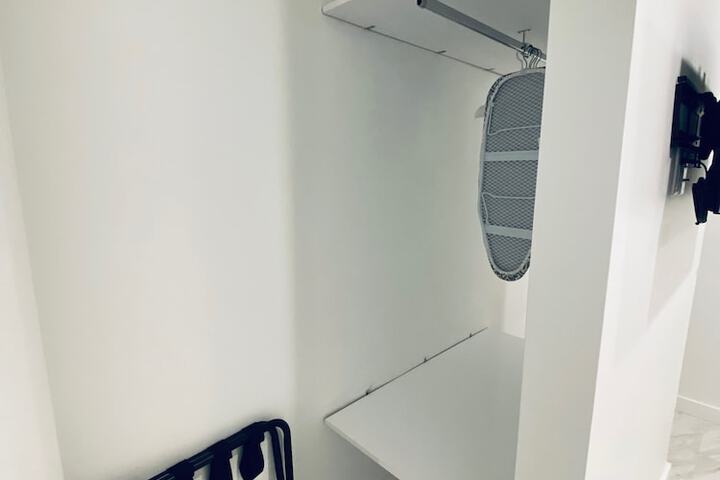 Room 49 of 174