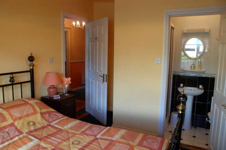 Room 5 of 28