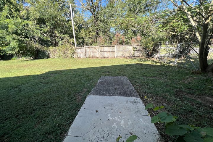 Property Grounds 24 of 33