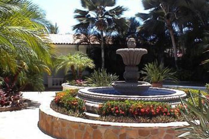 Hotel Exterior 7 of 21