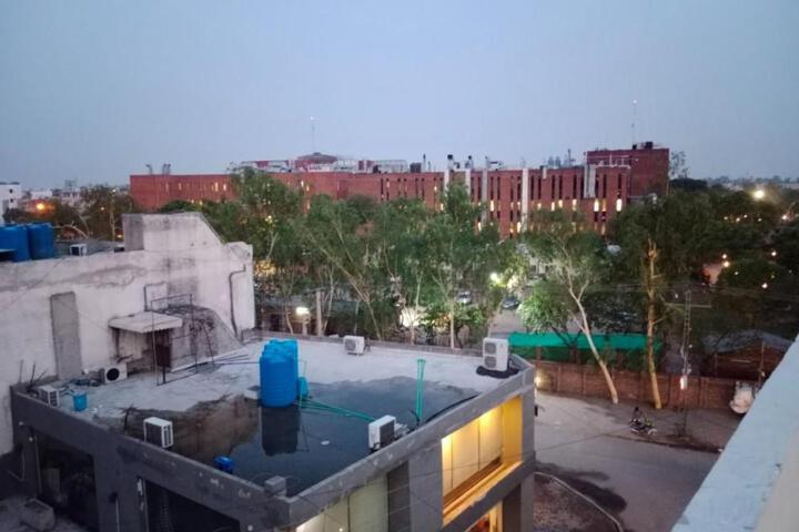 Hotel Royal Grace Lahore