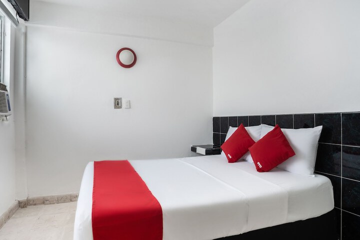 Room 10 of 34