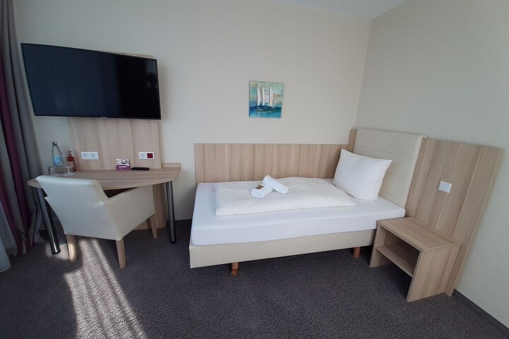Room 5 of 39