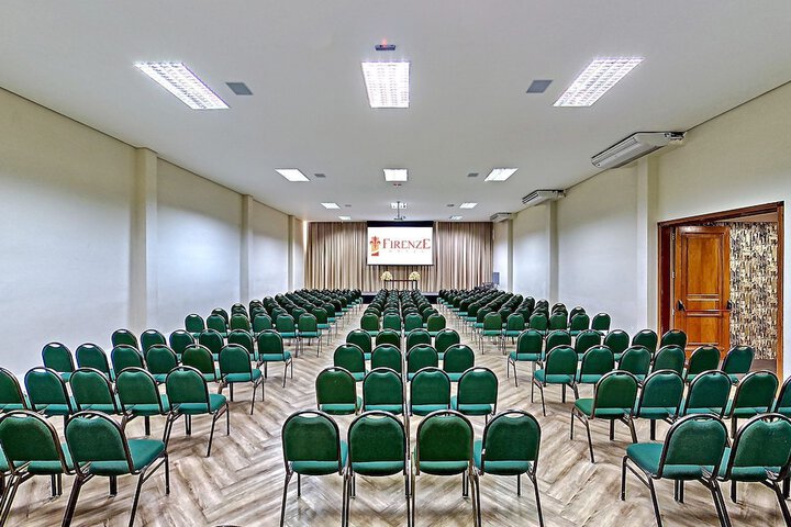 Ballroom/Hall 77 of 85
