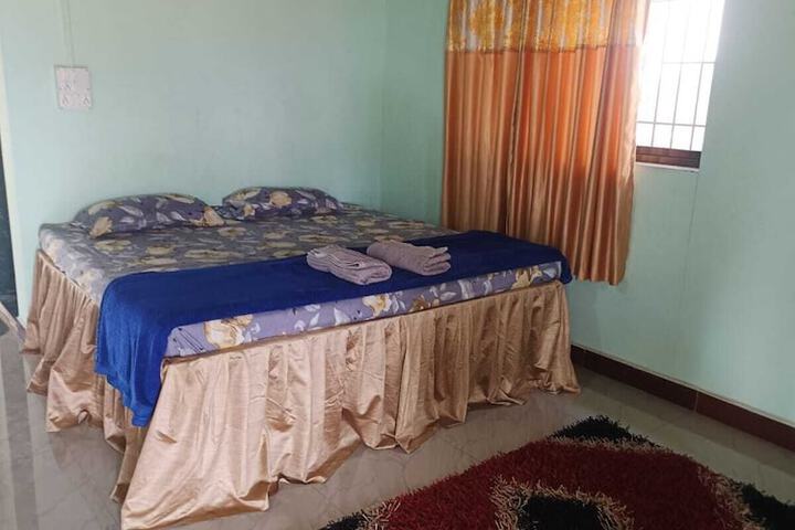 Room 6 of 20