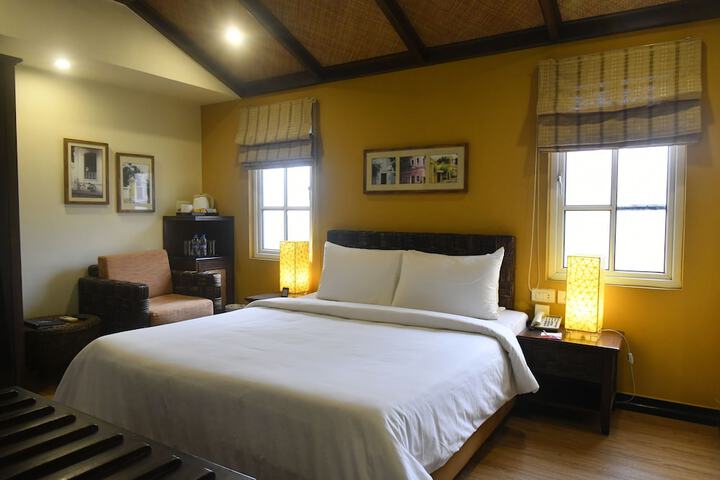 Room 7 of 19