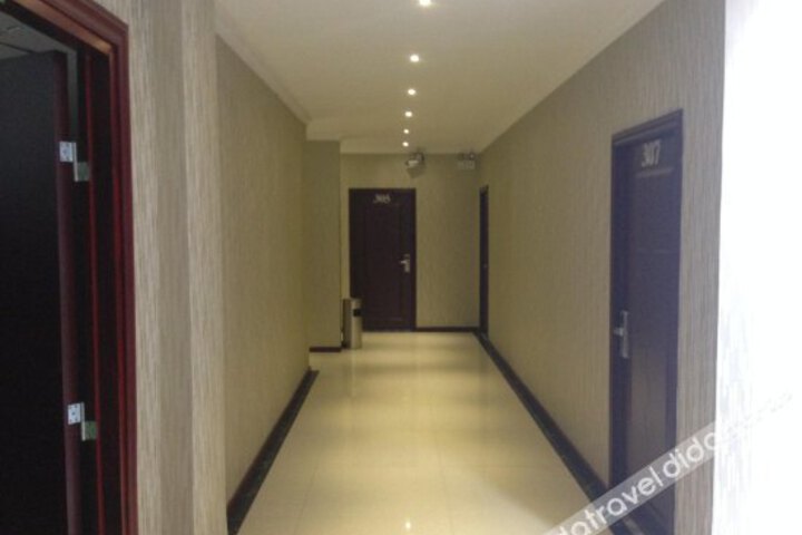 Jinchen Hotel