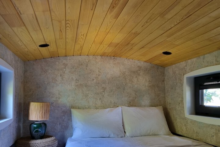 Room 2 of 23