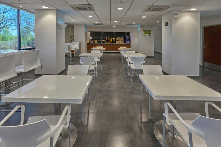 Breakfast/Coffee Service 52 of 73