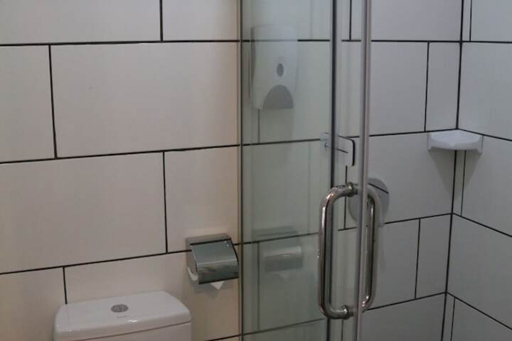 Room 19 of 28