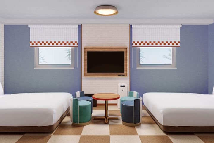 Room 27 of 42