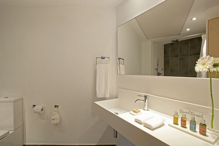 Room 65 of 109