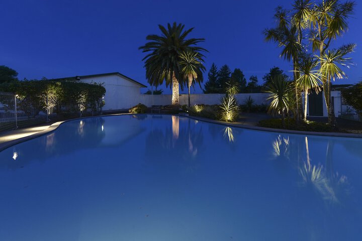 Pool 74 of 92