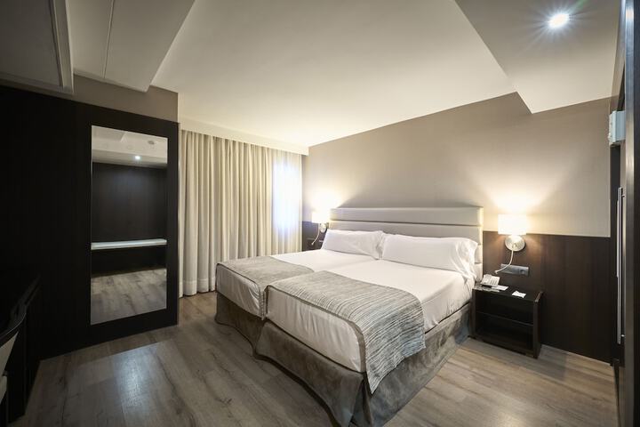 Room 19 of 46
