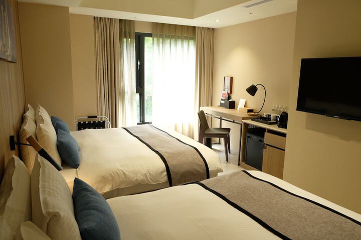 Room 16 of 61
