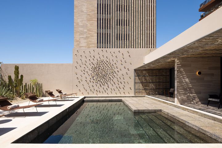 Pool 132 of 268