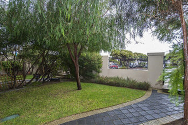 Property Grounds 34 of 36