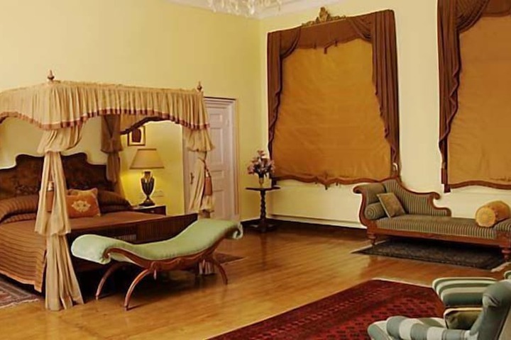 Room 36 of 140
