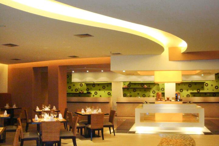Dining Photos
