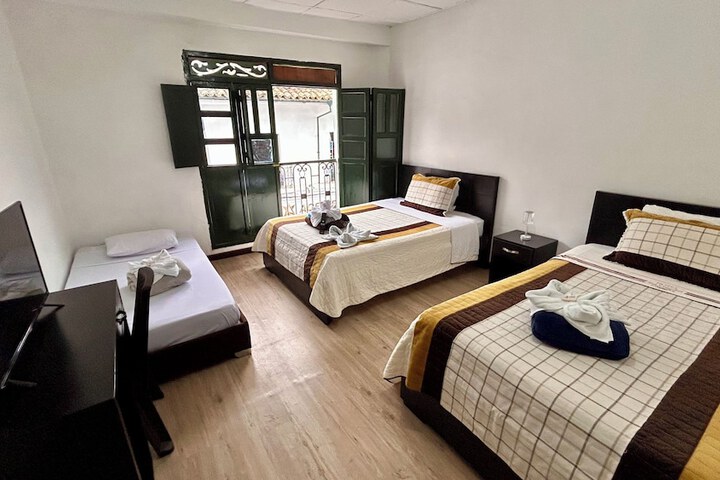 Room 52 of 110