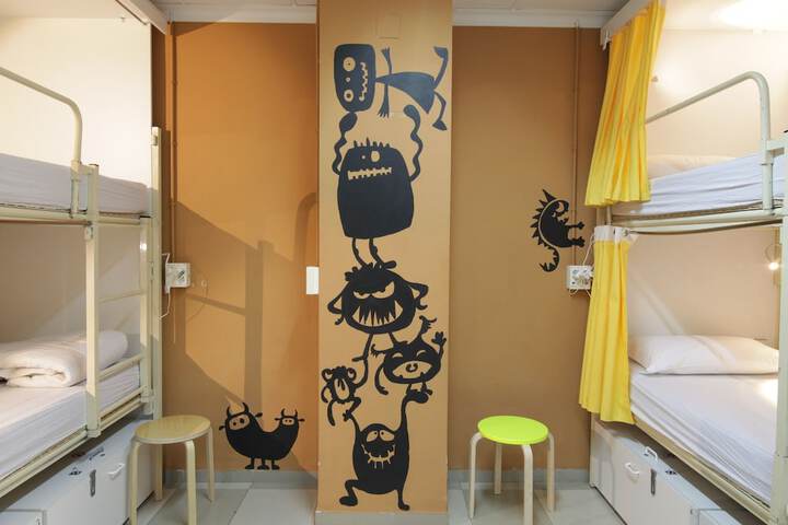 Room 11 of 45