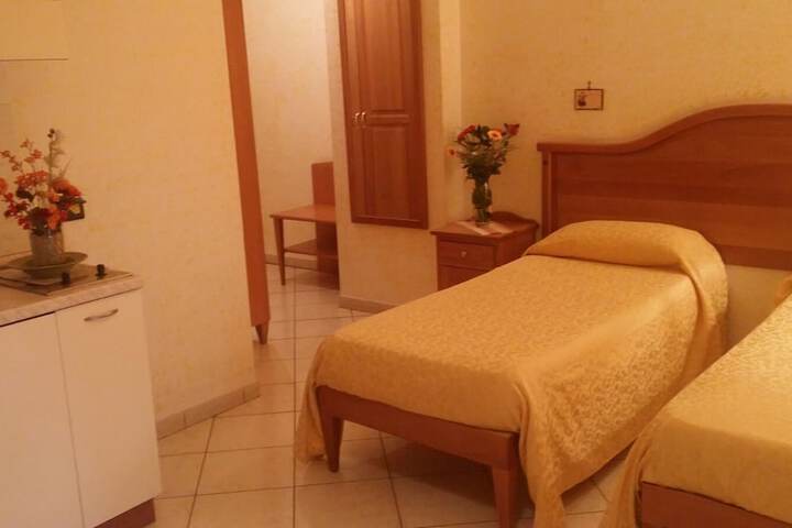 Room 7 of 48