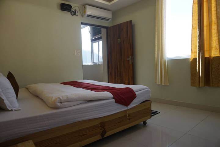 Room 8 of 56