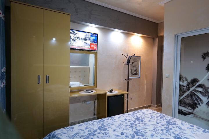 Room 14 of 45